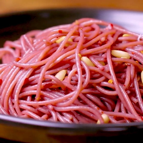 Recept: Špagety s červeným vínom