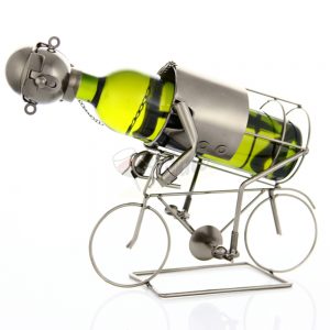 Kovový stojan na víno s motívom Cyklista, Promitor Vinorum | regioWine